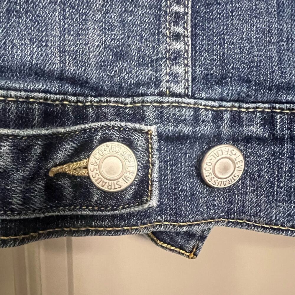 Women's Levi's Original Denim Jacket Size Small Dark Blue - Picture 5 of 6